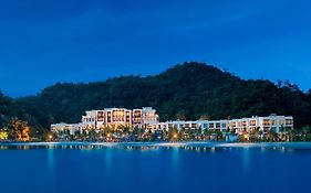 Hotel The St. Regis Langkawi Kuah Exterior photo