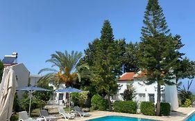 The Prince Inn Hotel & Villas Kirenia Exterior photo