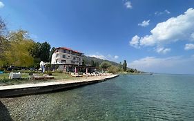 Hotel Victoria Pogradec Exterior photo