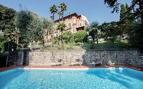 Hotel Bellevue Gardone Riviera Exterior photo