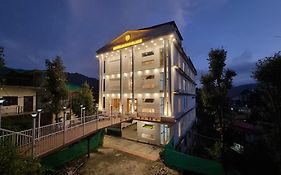 Moon Glade By Stylia Hotels Dalhousie Exterior photo