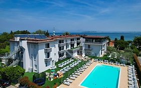 Hotel Oliveto Desenzano del Garda Exterior photo