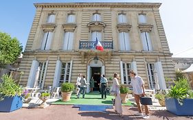 Hotel Chateau Des Jacobins Agen Exterior photo