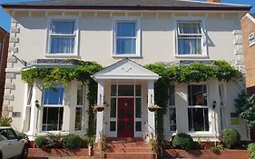 Victoria Park Lodge & Serviced Apartments Leamington Spa Exterior photo