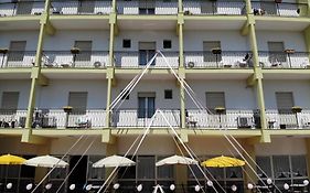 Hotel Ines Cesenatico Exterior photo