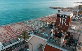 Hotel Jolly Roger Pietra Ligure Exterior photo