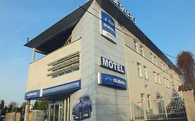 Motel Subaru Warszawa Exterior photo