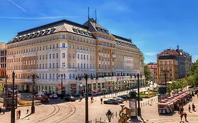 Radisson Blu Carlton Hotel, Bratysława Exterior photo
