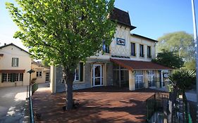 Hotel Auberge Des Ecluses Carrières-sous-Poissy Exterior photo