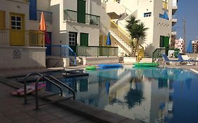 Sea N Lake View Hotel Apartments Larnaca Exterior photo