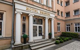 Hotel Bristol Kielce Exterior photo