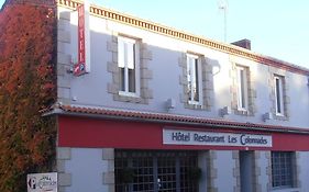 Hotel-Restaurant Les Colonnades Saint-Fulgent Exterior photo