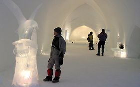 Kakslauttanen Arctic Resort - Igloos And Chalets Saariselkä Exterior photo