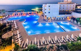 Vuni Palace Hotel & Casino & Spa Kirenia Exterior photo