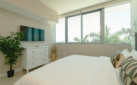 Apartament Ocean 2 Sky At Monte Carlo Miami Beach Exterior photo