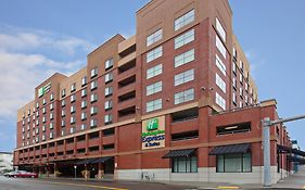 Holiday Inn Express & Suites Tacoma Downtown, An Ihg Hotel Exterior photo