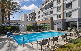 Hotel Courtyard Long Beach Airport Exterior photo