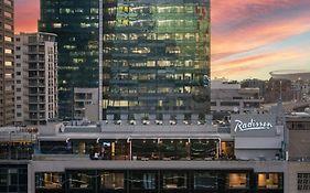 Radisson Hotel Cape Town Foreshore Exterior photo