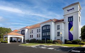 Hotel Spark By Hilton Savannah Airport Exterior photo