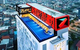 The Zuri Hotel Palembang Exterior photo