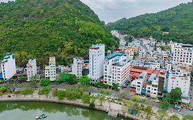 Chu Long Hotel Catbaisland Cat Ba Island Exterior photo