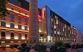 Hotel Hampton By Hilton Kalisz Exterior photo