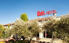 Hotel Ibis Aix En Provence Aix-en-Provence Exterior photo