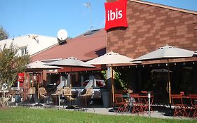 Hotel Ibis Bourg En Bresse Exterior photo