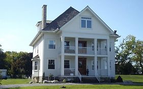 Bed and Breakfast A La Gallarie Niagara-on-the-Lake Exterior photo