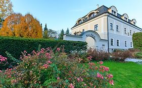 Hotel Villa Necas Żylina Exterior photo