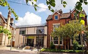 Hostel Yha Cambridge Exterior photo