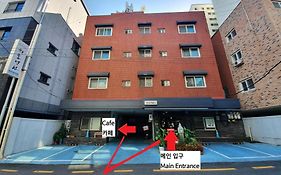 Daejeon Guesthouse Sky Garden Exterior photo