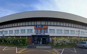 Hotel A Ubytovna Zimni Stadion Slaný Exterior photo