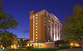 Hotel Courtyard By Marriott Alexandria Pentagon South Exterior photo