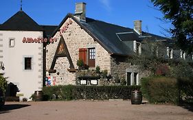 Hotel Auberge De L'Atre Quarré-les-Tombes Exterior photo