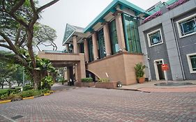 The Residence At Singapore Recreation Club Exterior photo