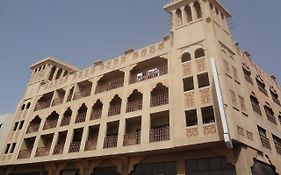 Hafez Hotel Apartments - Al Ras Metro Station Dubaj Exterior photo
