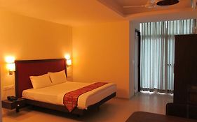 Ixora Suites Bengaluru Room photo