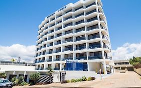 Hotel Bayview Tower Yeppoon Exterior photo