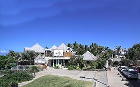 Hotel Alize Plage Saint Pierre Exterior photo