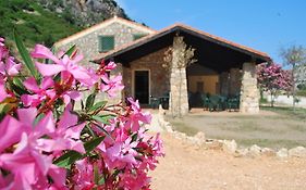 Bed and Breakfast Punto Di Ristoro Uttolo Baunei Exterior photo