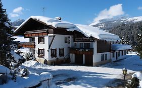 Hotel Landhaus Bromm Riezlern Exterior photo