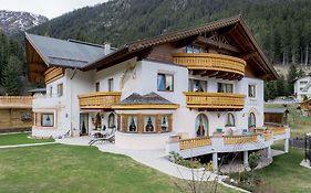 Apartament Wippas Landhaus Ischgl Exterior photo