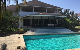 Bed and Breakfast Kilima Tamu House Malindi Exterior photo