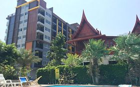 Hotel Huahin Terminal Exterior photo