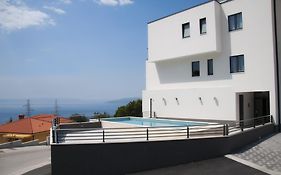 Whitehouse Apartments Makarska Exterior photo