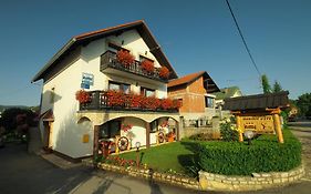 Hotel House Marinic Grabovac  Exterior photo