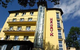 Hotel Henryk Krynica-Zdrój Exterior photo