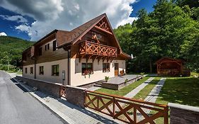 Hotel Penzion Hastrman Bańska Bystrzyca Exterior photo