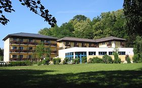 Parkhotel Zur Klause Bad Hall Exterior photo